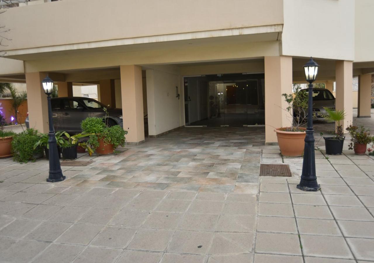 לרנקה Elysso Apartments מראה חיצוני תמונה