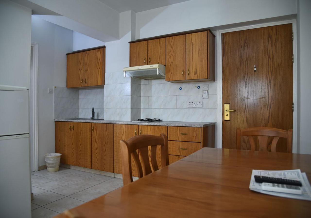 לרנקה Elysso Apartments מראה חיצוני תמונה